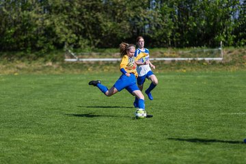 Bild 216 - B-Juniorinnen Bramstedter TS - SSV Hennstedt : Ergebnis: 3:7
